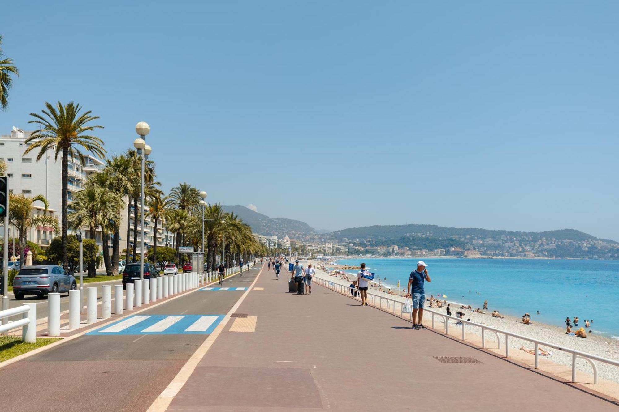 Hotel Yelo Promenade Powered By Sonder Niza Exterior foto